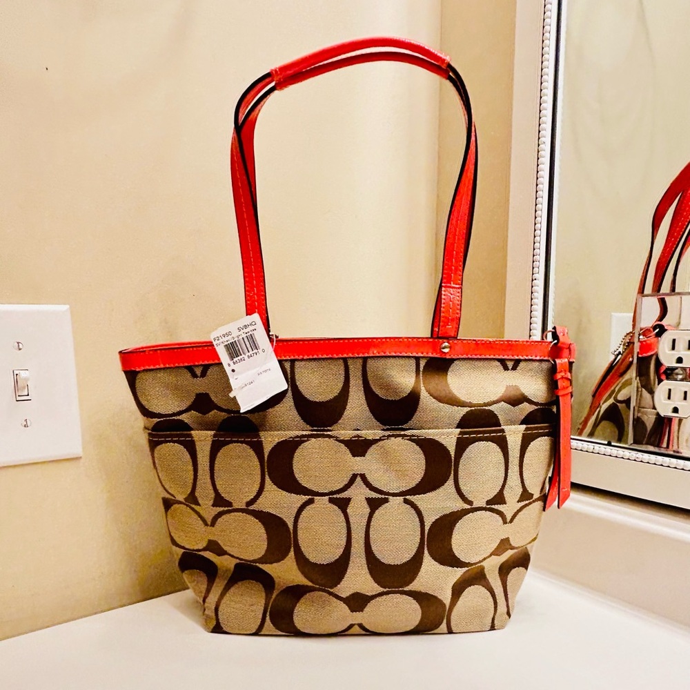 Coach Tote/ Shoulder Bag - Picture 2 of 14